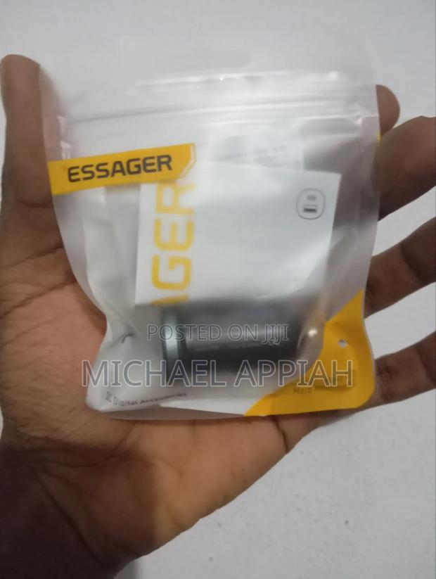 Essager 30w Pd Car Charger · Photo 3
