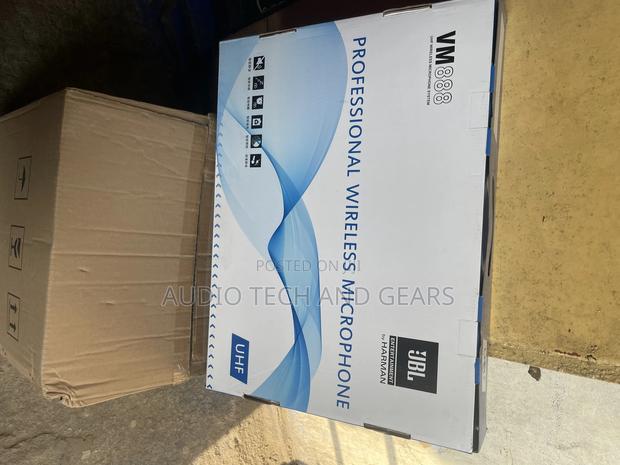 JBL Vm888 2in1 Wireless Microphone · Photo 4