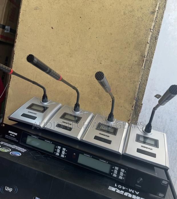 Shure Am-401 4in1 Wireless Conference Microphone · Photo 1