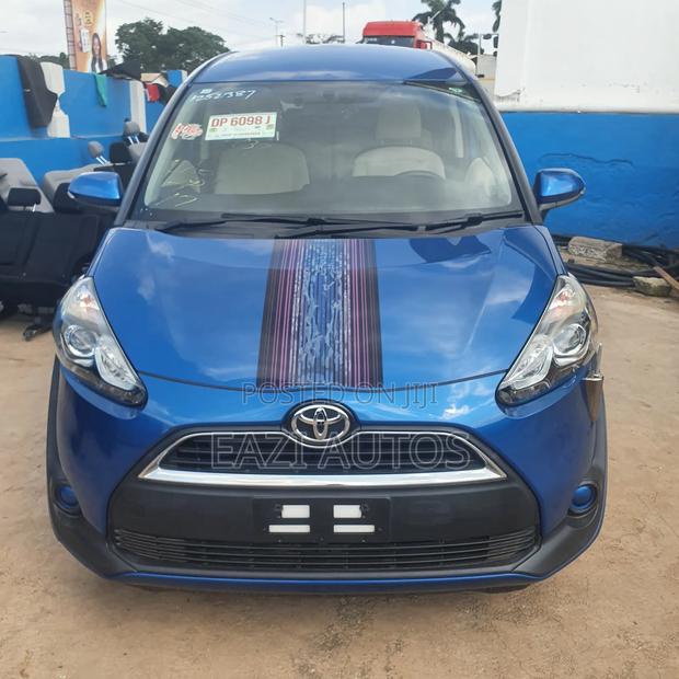 Toyota Sienta 2016 Blue · Photo 6