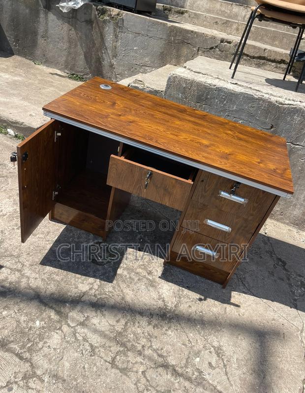 Office Desk/ Table · Photo 3