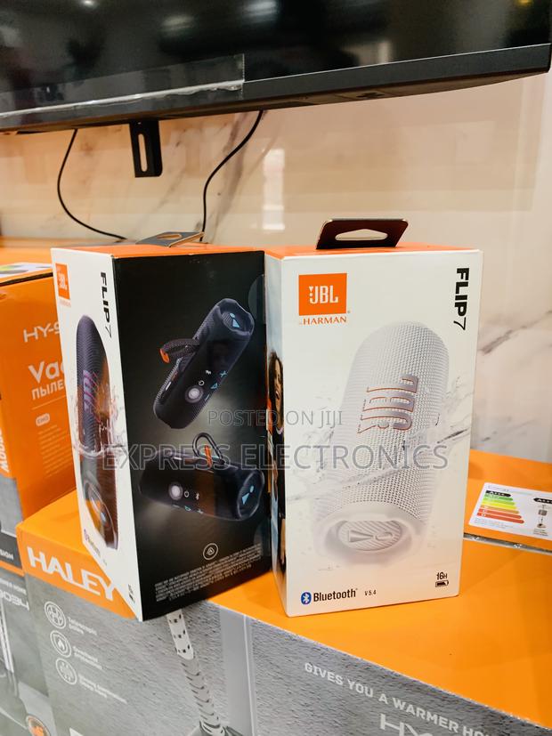 Grab Your Favorite Bluetooth Speaker JBL Flip 6 · Photo 1