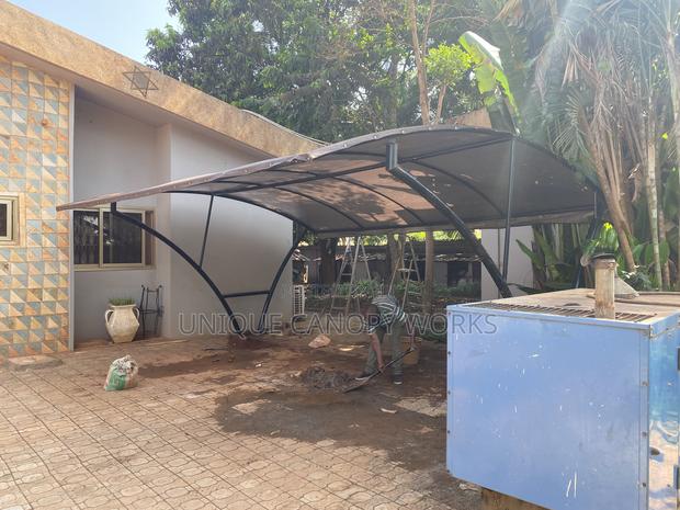 V Shape Carport · Photo 1