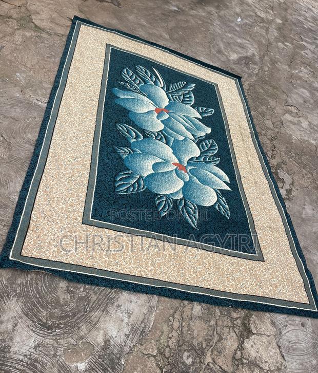 Carpet / Floor Mat · Photo 2