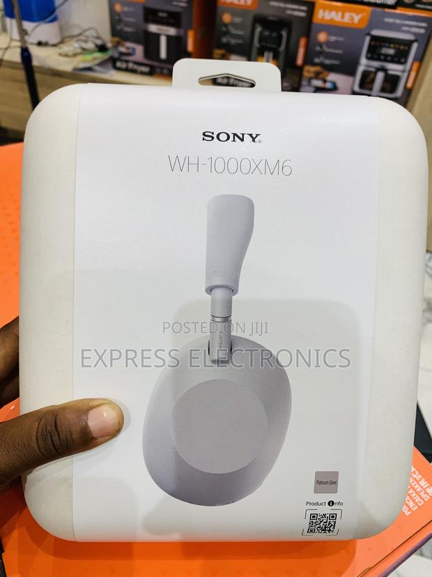 Grab Your Favorite Sony Wh-1000xm6—Headset · Photo 1