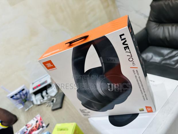 Authentic Sleek Black Headset JBL Live 770nc · Photo 1