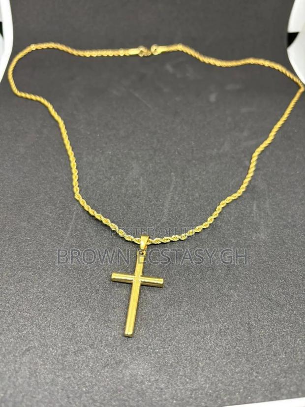 Crucifix Necklace · Photo 2