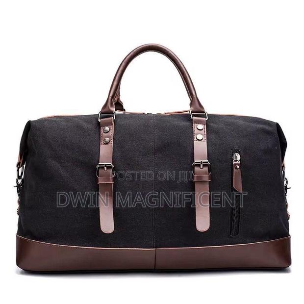 Travel With Our Duffel Bag (20+ Pics) · Photo 6