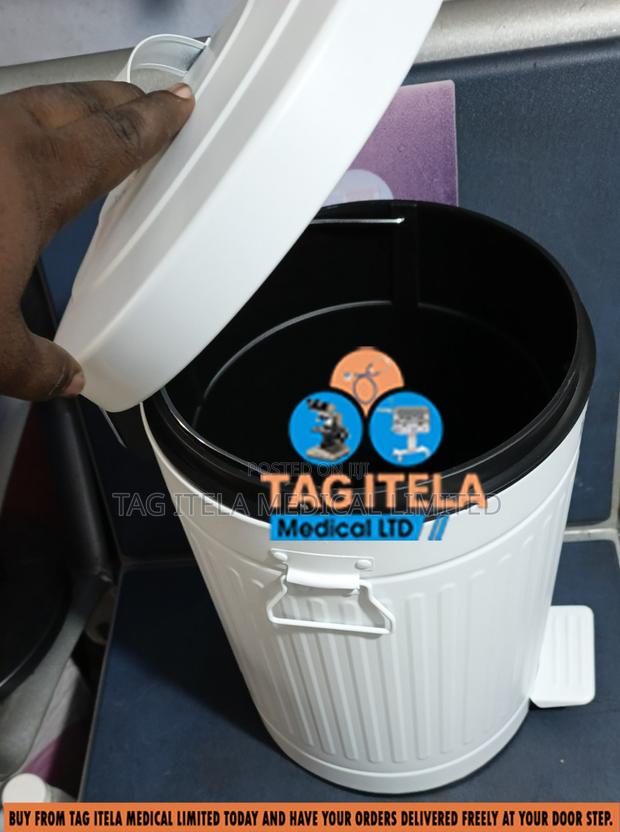 Pedal Dustbin (12ltrs Coated Steel) · Photo 1