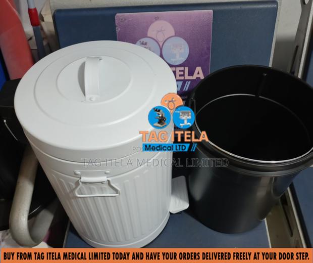 Pedal Dustbin (12ltrs Coated Steel) · Photo 2
