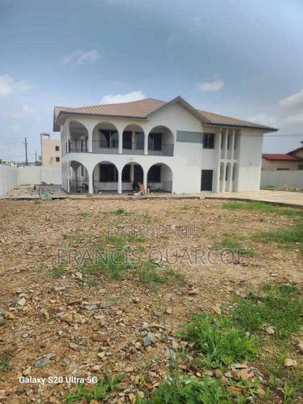 9bdrm Mansion in Pillar 2 for rent · Photo 2