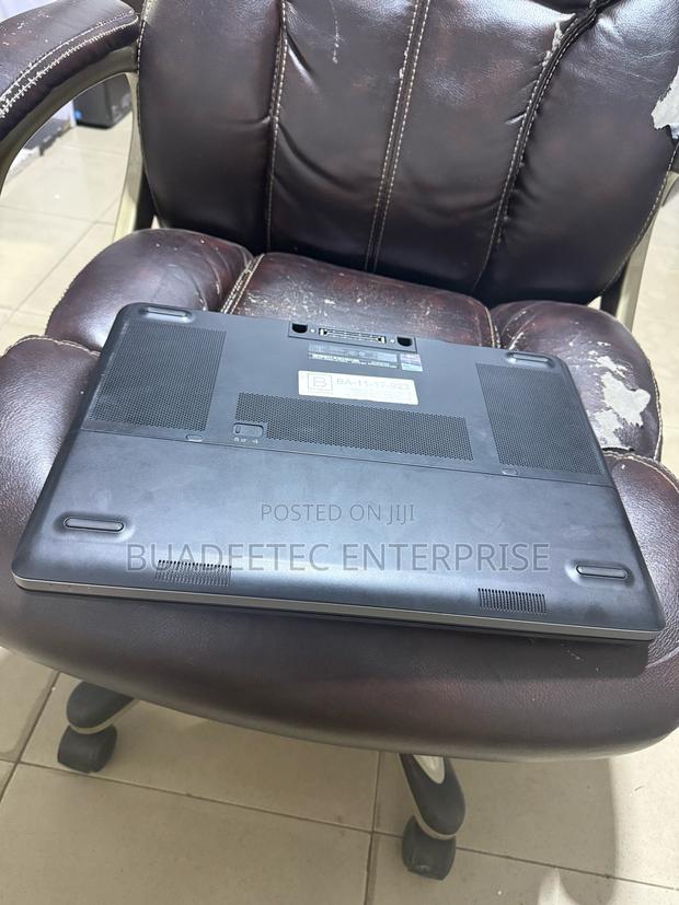Laptop Dell Precision 7510 32GB Intel Xeon SSD 512GB · Photo 4