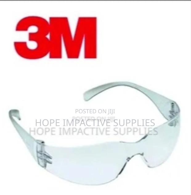 3m Safety Spectacle- Anti-scratch&Anti Fog.(Light Protection)[12/Pack] · Photo 1
