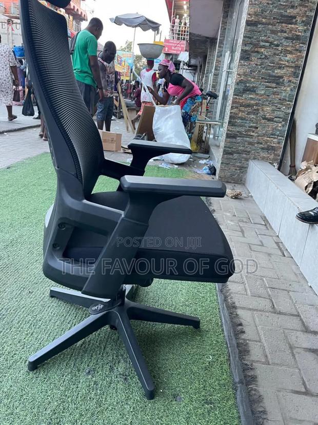 An Original Office Chair · Photo 2