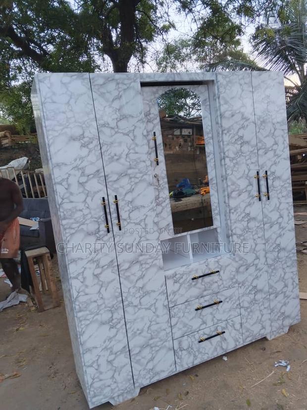 Four Doors Wardrobe · Photo 1