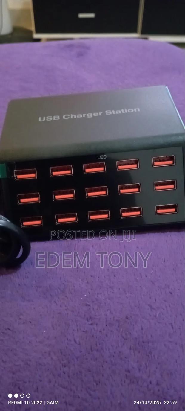 15 Usb Multi-Port Charger · Photo 3