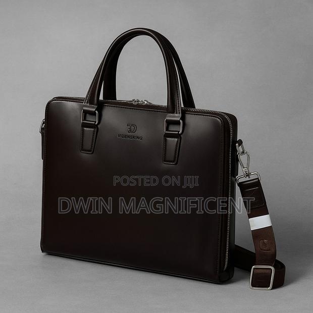 Waterproof Office Bag · Photo 3