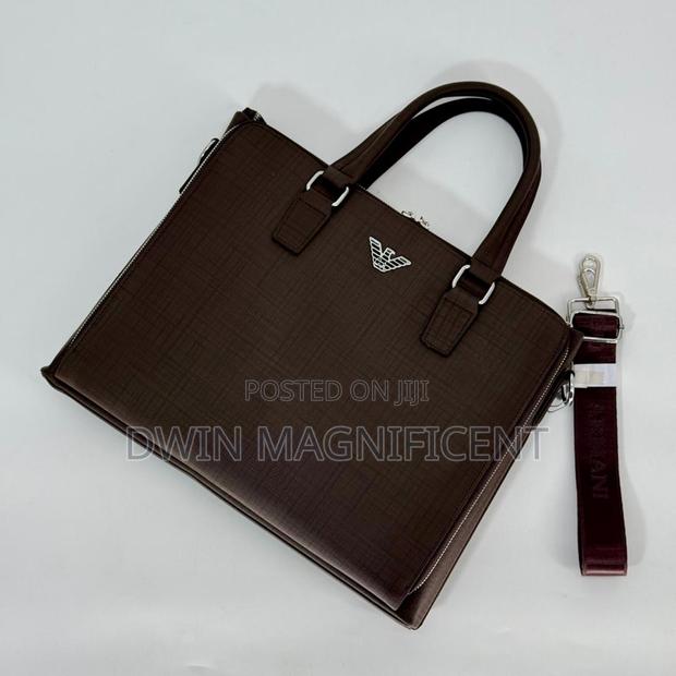 Waterproof Office Bag · Photo 8