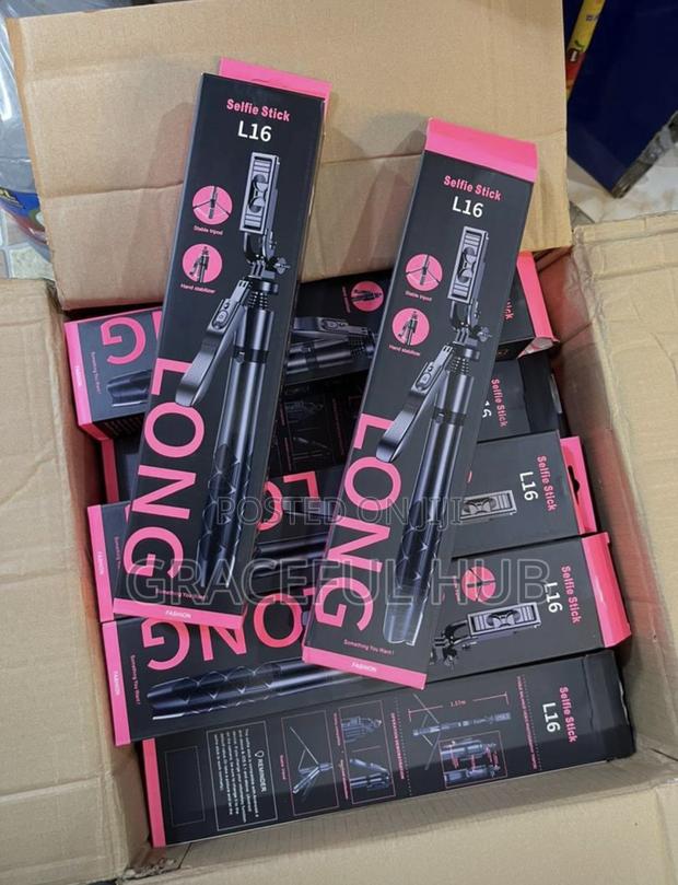 L16 Tripod (Selfie Stick) · Photo 3