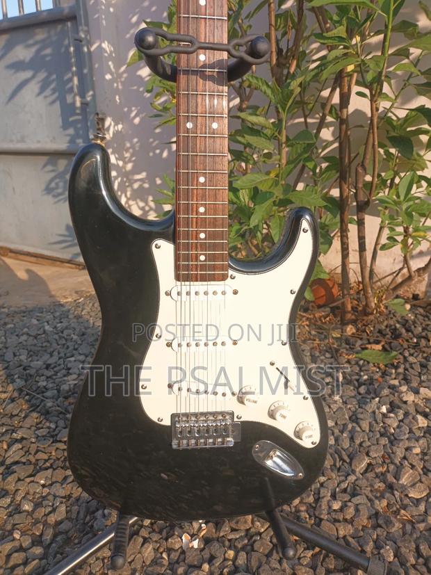 Cruiser by Crafter Strat Style With Padded Bag · Photo 2