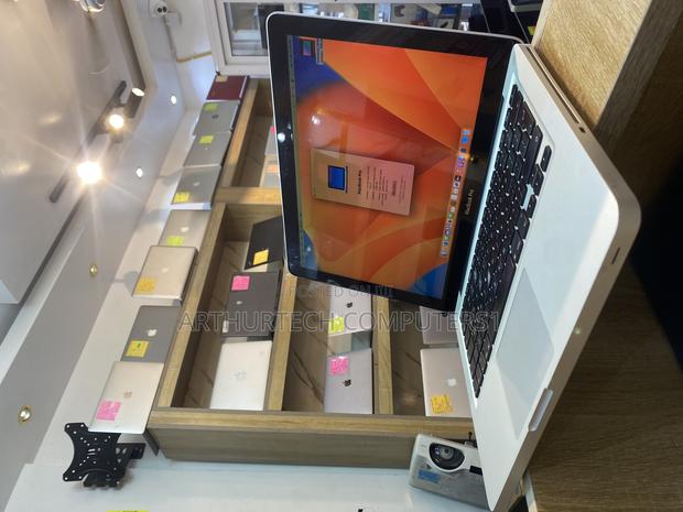 Laptop Apple MacBook 2012 8GB Intel Core I7 SSD 256GB · Photo 3