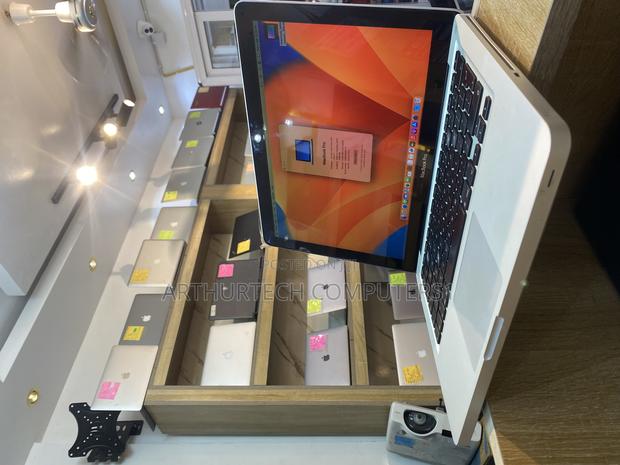 Laptop Apple MacBook 2012 8GB Intel Core I7 SSD 256GB · Photo 2