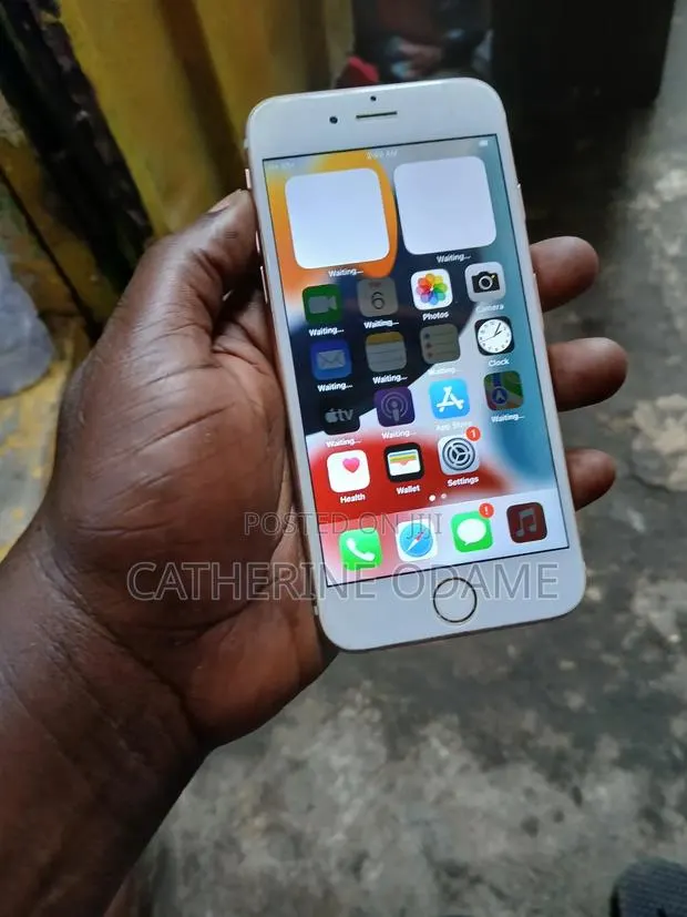 Apple iPhone 6s 64 GB Rose Gold · Photo 4