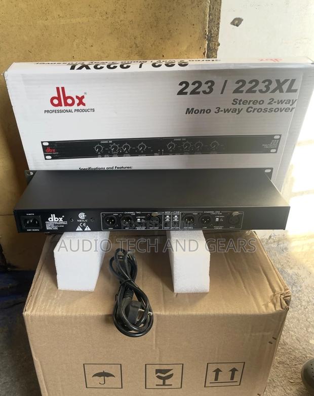 DBX 233/233xl Stereo 2-Way/Mono 3-Way Crossover · Photo 2