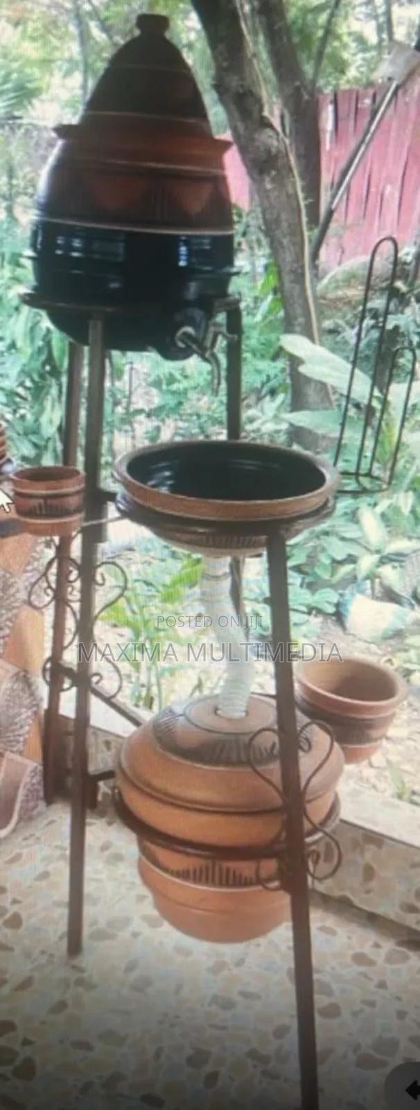 Clay Veronica Bucket · Photo 1