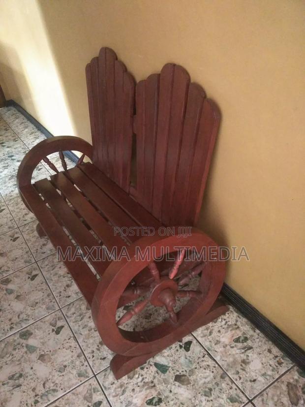 Wooden Carved Chair · Photo 3