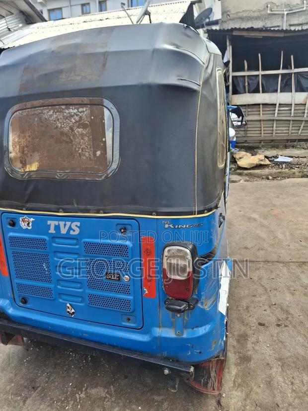 TVS King Deluxe Plus iTouch Start 2024 Blue · Photo 4