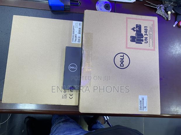 New Laptop Dell Latitude 13 7350 32GB Intel Core Ultra 7 SSD 1T · Photo 4