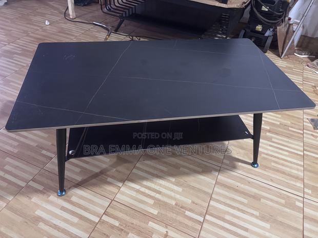 Modern Marble Top Center Table · Photo 1
