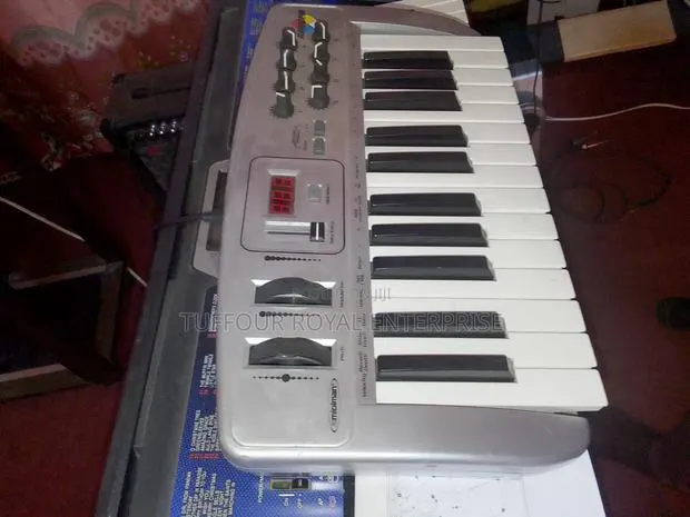 Midi Keyboard · Photo 1