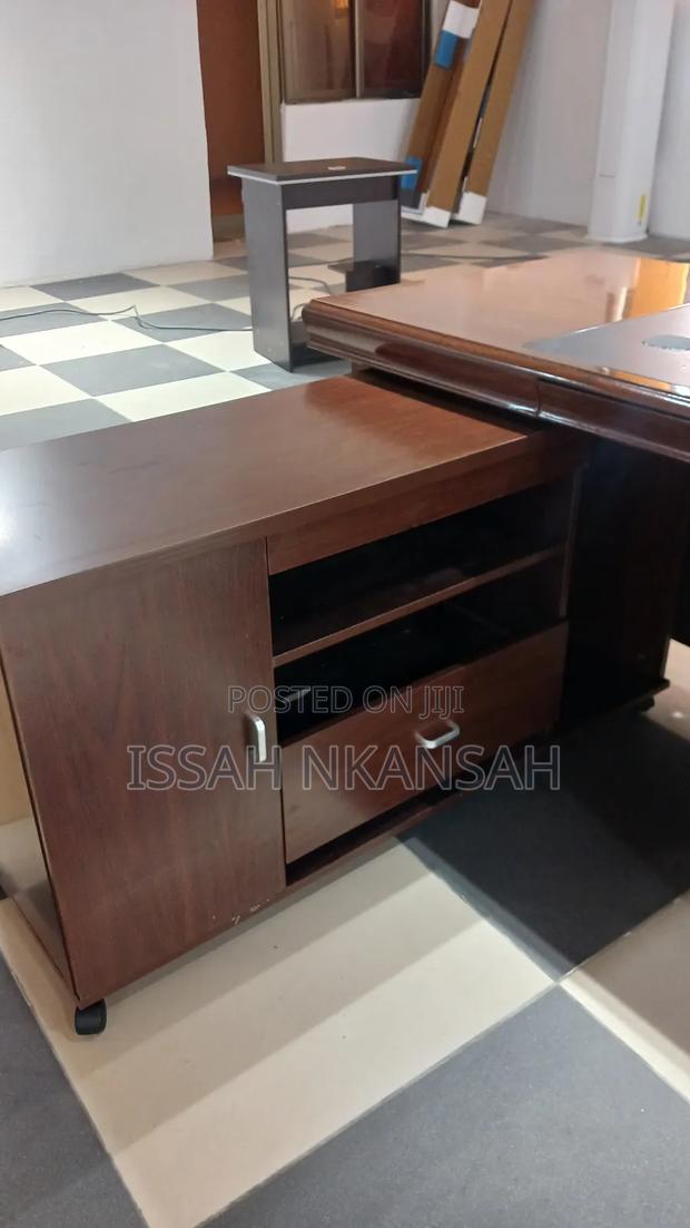1.6 Meters Executive Office Desk · Photo 4