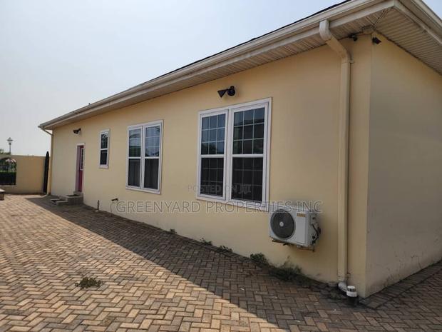 4bdrm House in C25 Royal Palm, Tema Metropolitan for sale · Photo 6