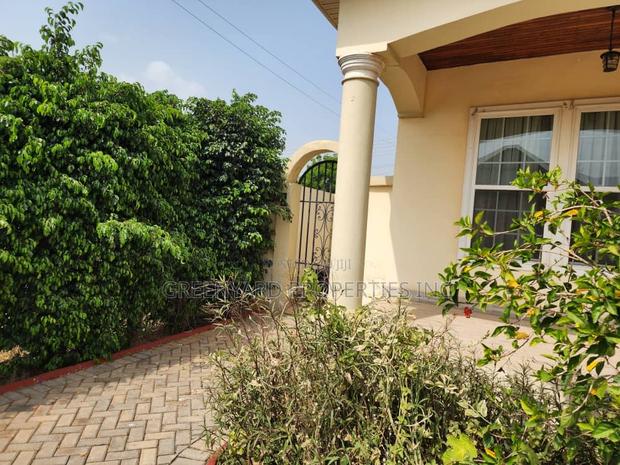 4bdrm House in C25 Royal Palm, Tema Metropolitan for sale · Photo 7