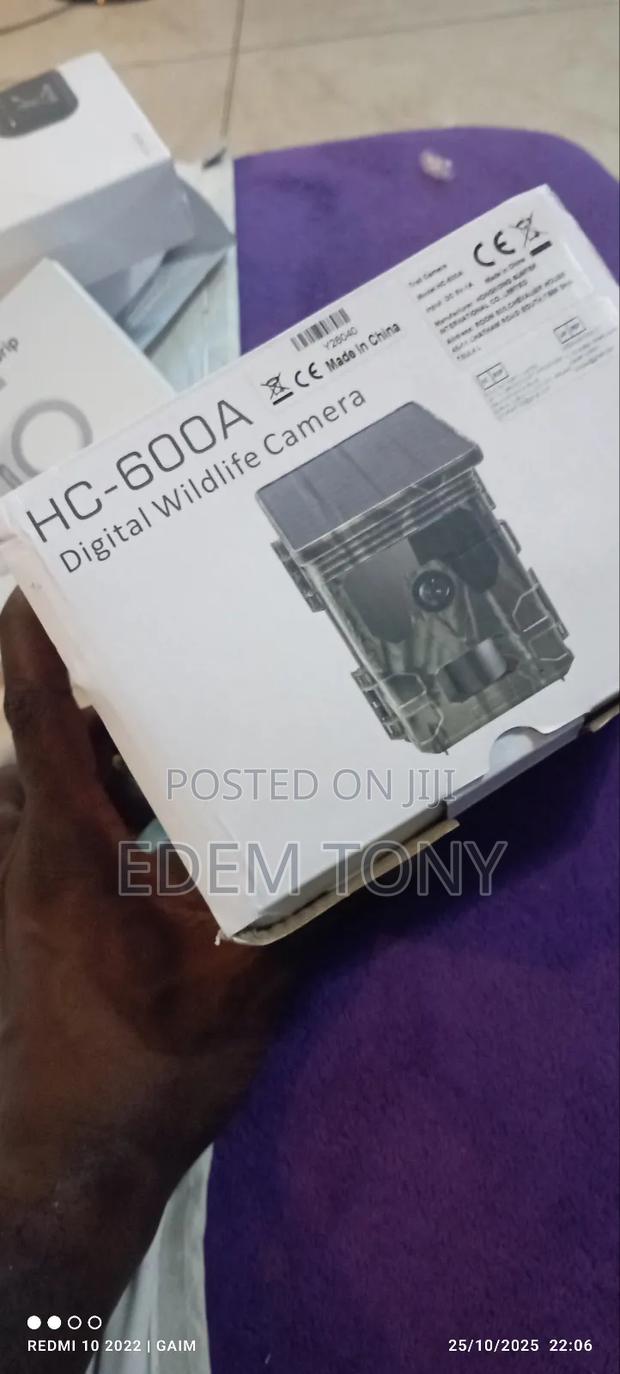 Digital Wildlife Camera · Photo 2