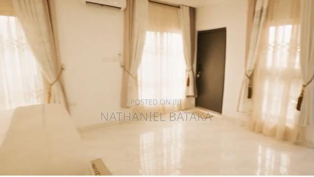 3bdrm Apartment in Community 25 for sale · Photo 5