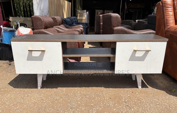 Chipboard Tv Stand ( Delivery Before Payment) · Photo 1