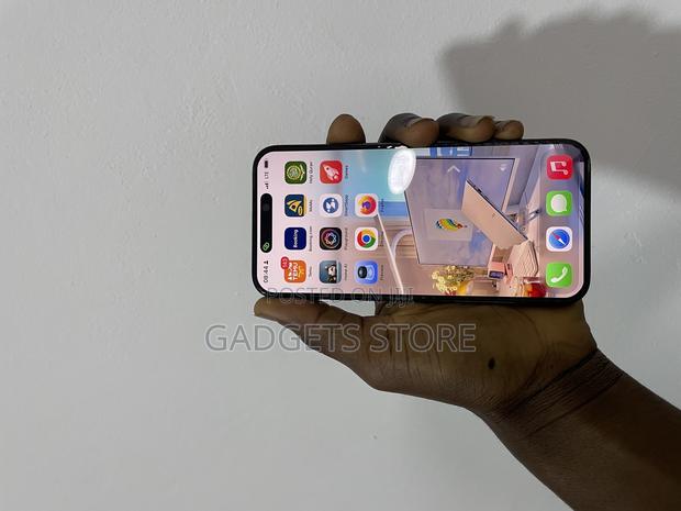 Apple iPhone 15 Pro Max 512 GB Black · Photo 6
