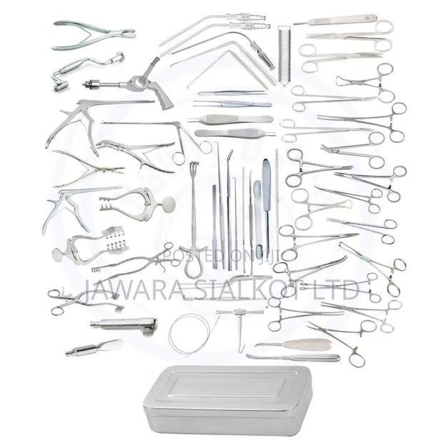 Basic Craniotomy Instruments Set of 107 Pieces Stainless Steel · Photo 1