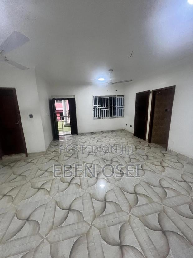 2bdrm Apartment in Dansoman for rent · Photo 2
