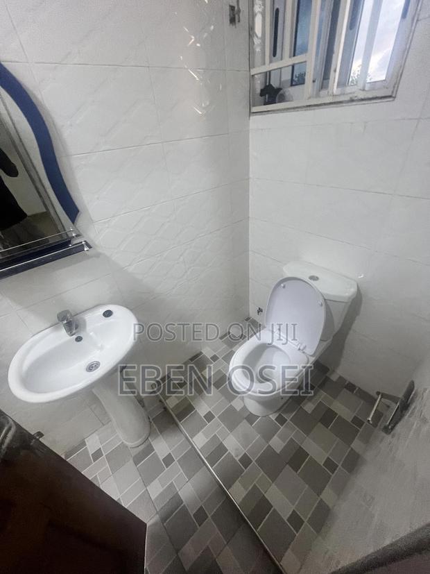 2bdrm Apartment in Dansoman for rent · Photo 3