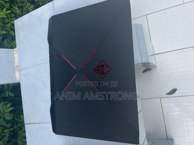 Laptop HP Omen 15-Ce0xx 16GB Intel Core I5 SSD 512GB · Photo 4