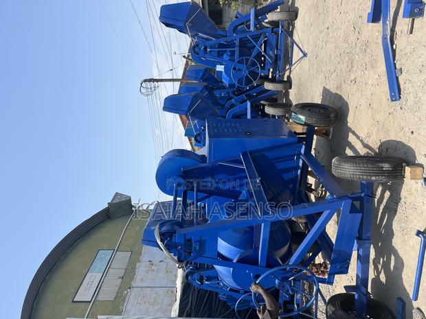 Concrete Mixers · Photo 4