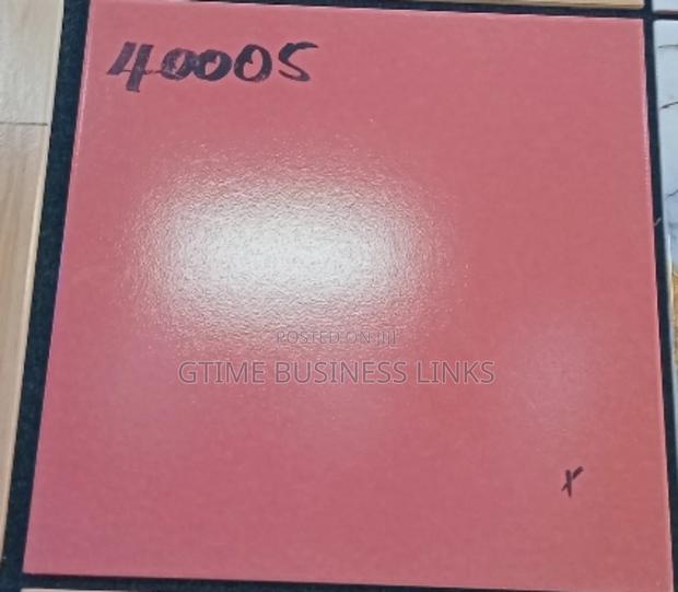 40x40cm Unpolished Tiles · Photo 1