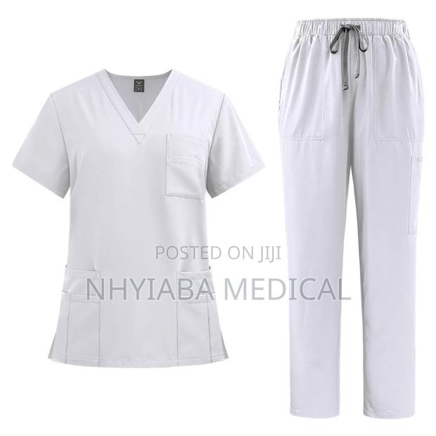 Doctor Nurse Medical Scrub Uniform · Photo 5
