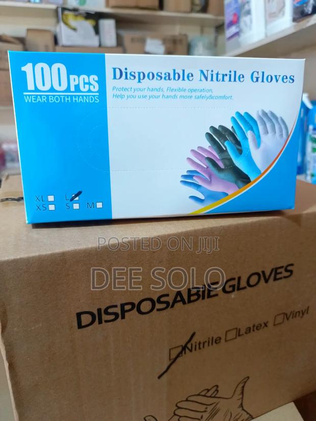 Nitrile Disposable Examination Gloves · Photo 2