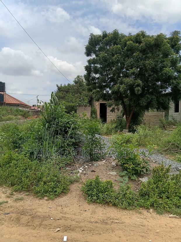 Half Plot at Lakeside · Photo 1